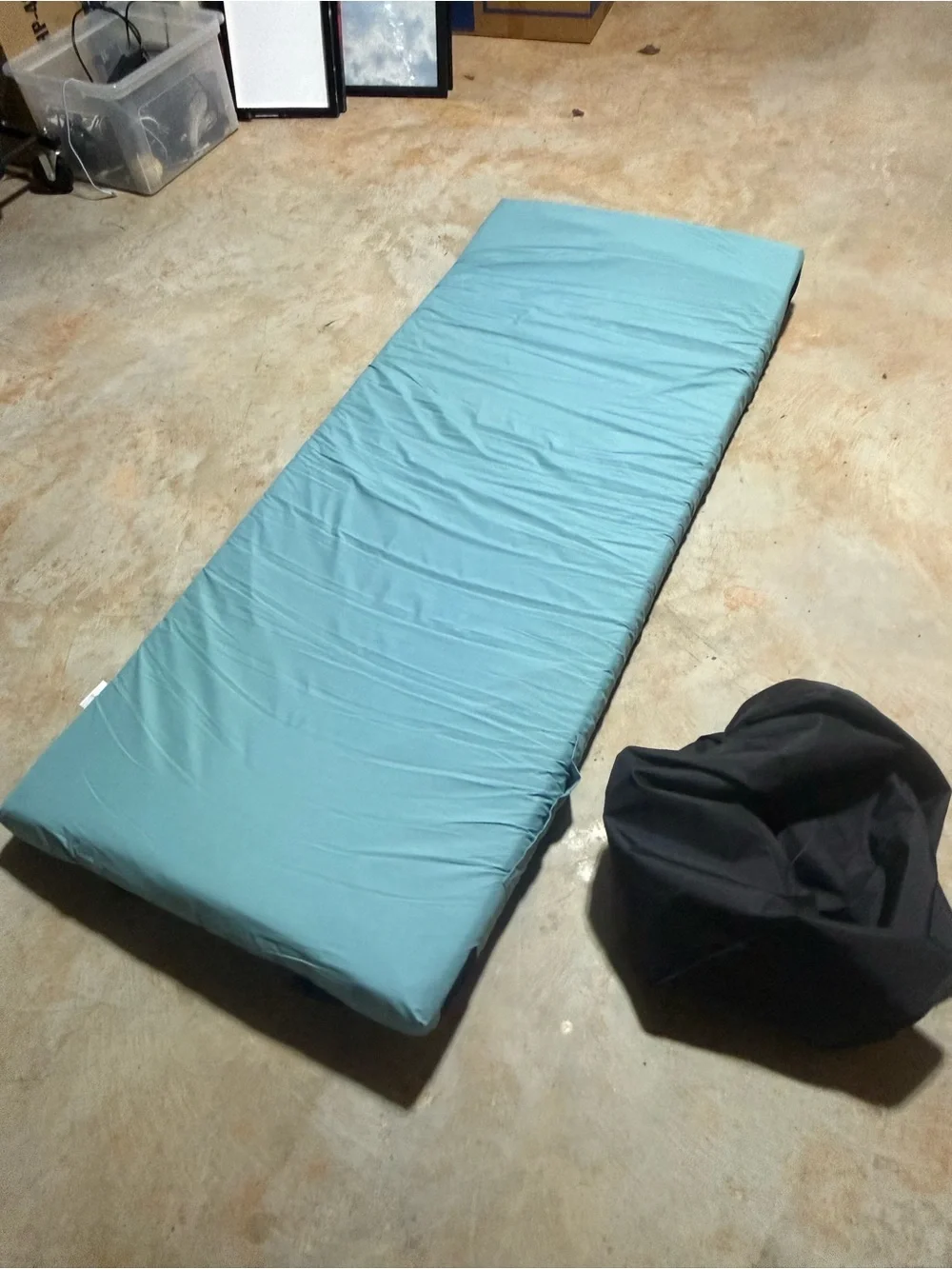 Light Blue and Black Roll-Up Sleeping Pad/play unisex